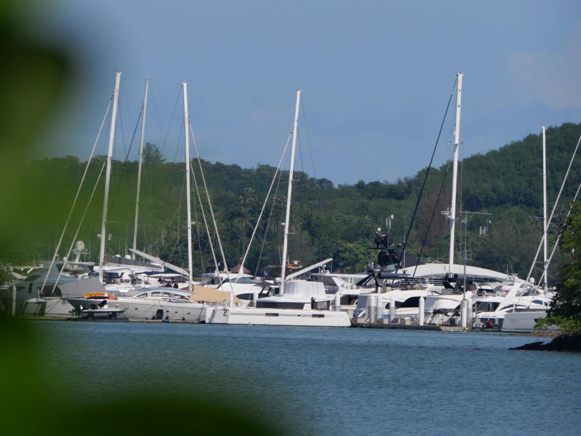 Luxury Beachfront 4 Bedroom Amana At Ta-ke A Vila Phuket