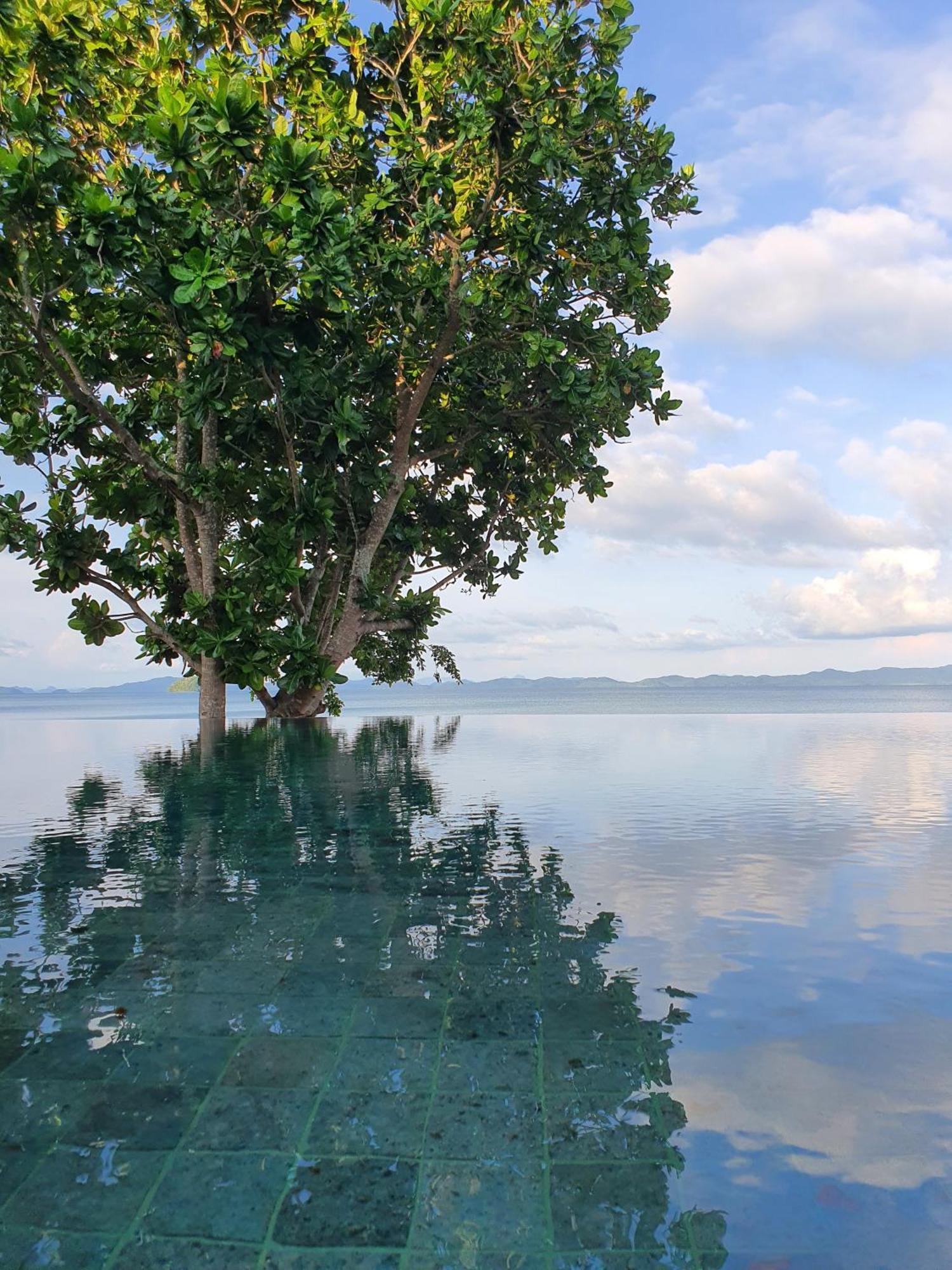 Luxury Beachfront 4 Bedroom Amana At Ta-ke A Vila Phuket