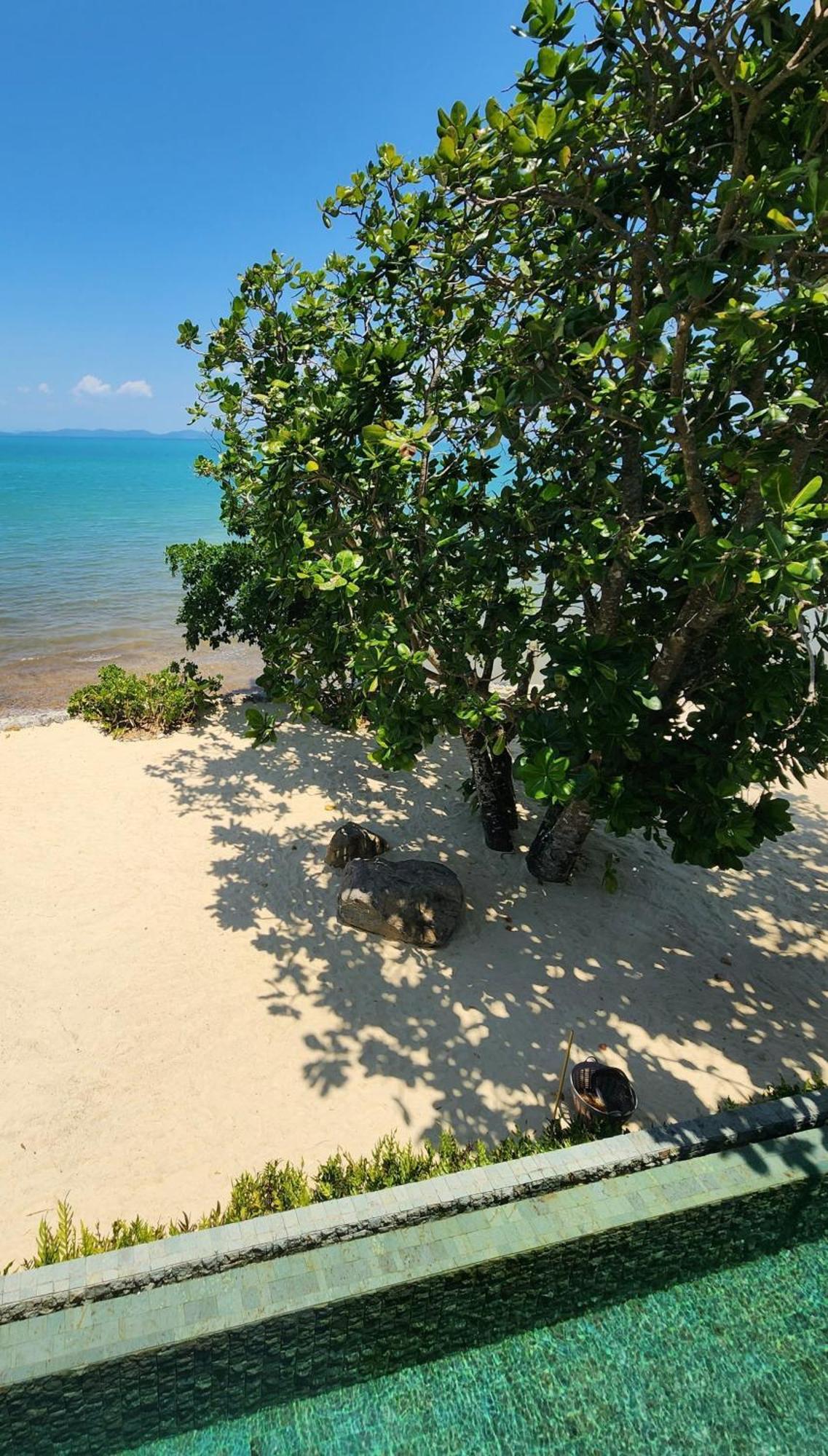 Luxury Beachfront 4 Bedroom Amana At Ta-ke A Vila Phuket